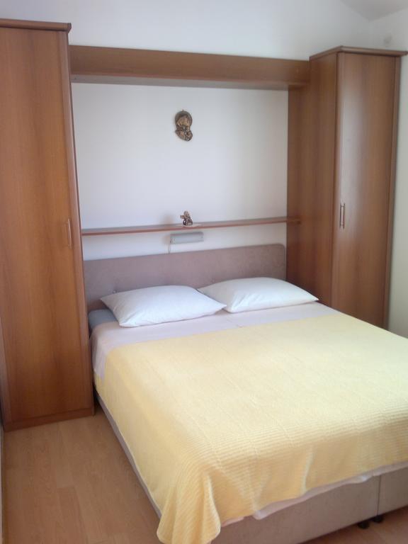 Apartment Kala Punat Quarto foto